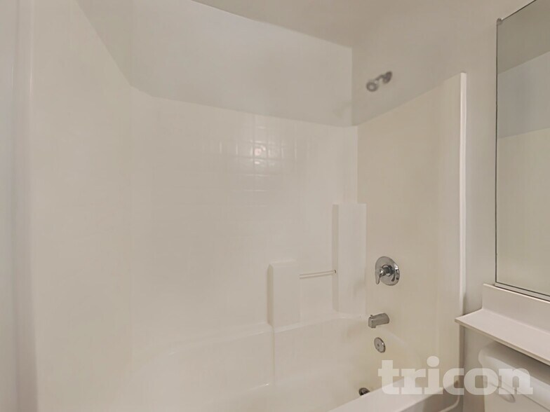 Building Photo - 25738 W St Catherine Ave