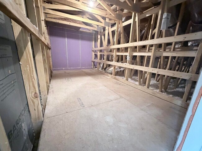 Building Photo - 2316 Elowen Ln