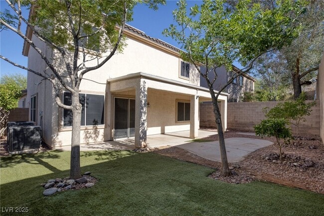 Building Photo - 1077 Lemongrass Ct