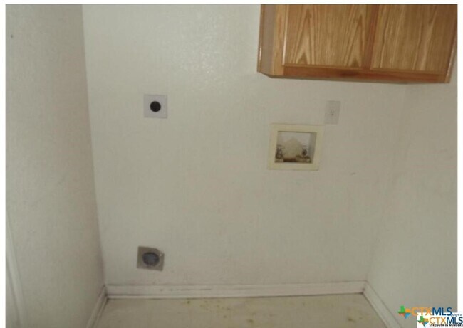 Building Photo - 3312 Cantabrian Dr