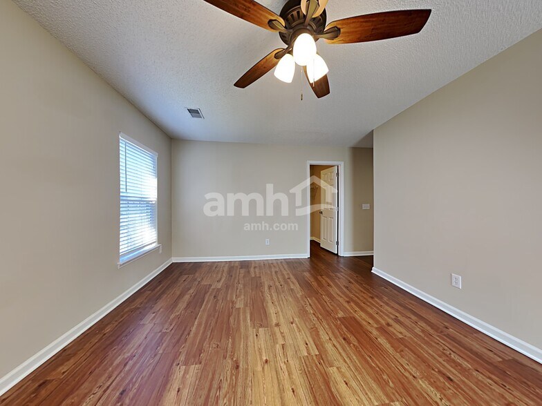 Building Photo - 156 Wildberry Ln