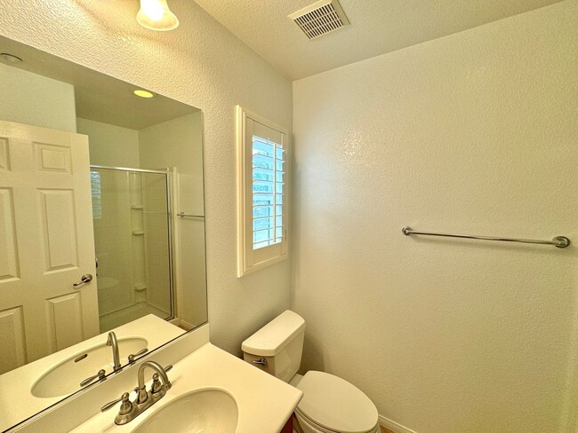 Building Photo - Great 3B/3.5BA Townhome in 4S Ranch!