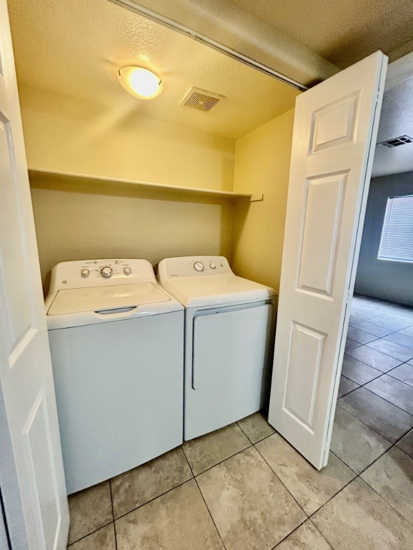 Building Photo - 2201 James Bilbray Dr