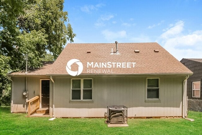 Building Photo - 3 Bedroom Pet-Friendly Home in Kansas City...