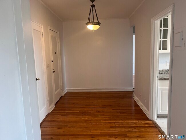 Building Photo - 70 Strawberry Hill Ave