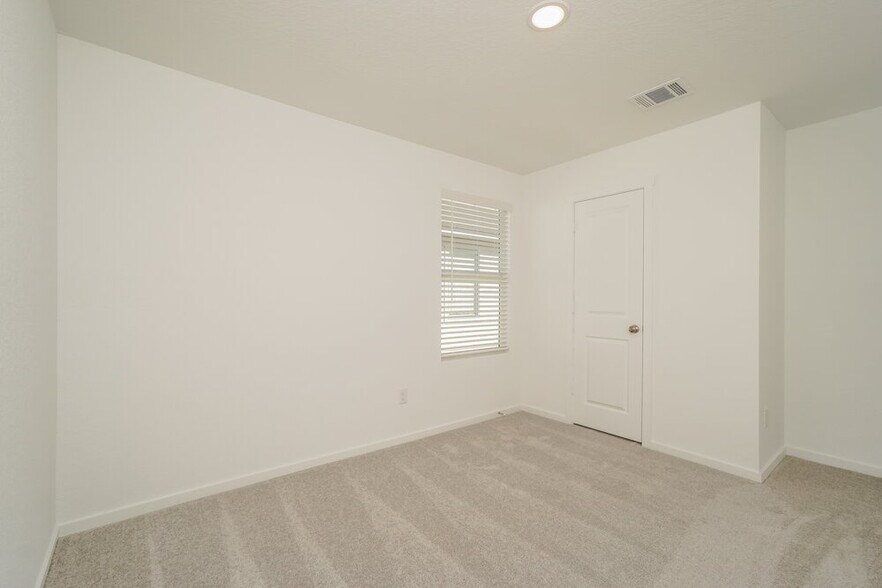 Building Photo - 1826 Musk Rose