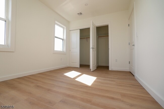 Building Photo - 776 Bergen St
