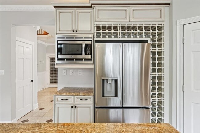 Building Photo - 1578 Lincoln Ave SE