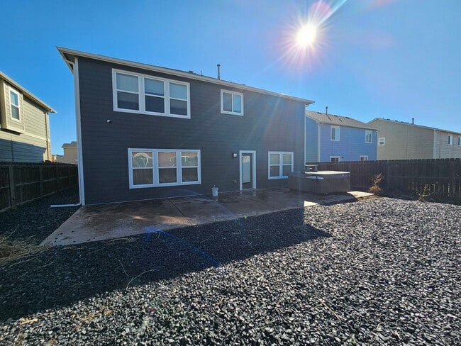 Building Photo - 3 Bed 3 bath house in 80925!!