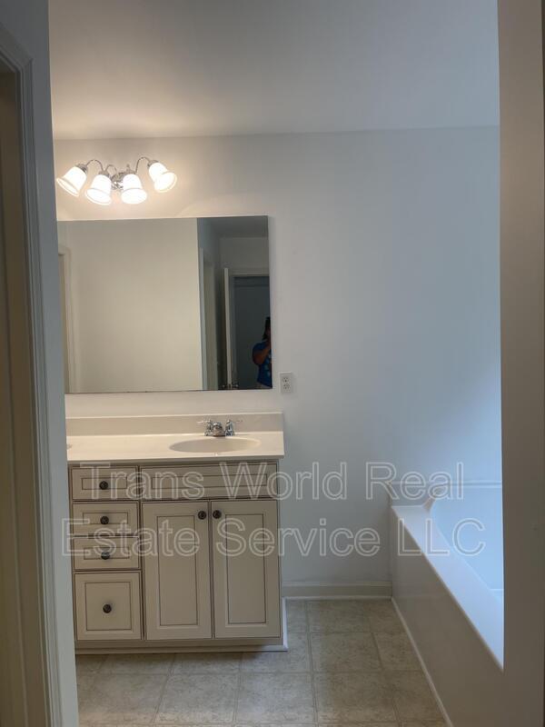 Building Photo - 765 Westmoreland Ln NE