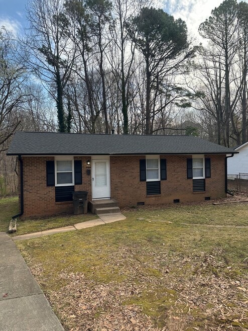 Building Photo - 655 Amanda Pl NE