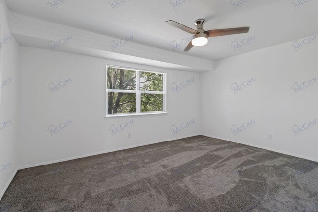 Building Photo - 737 Willow St