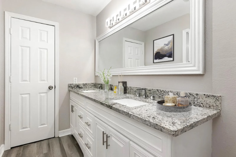 Building Photo - 11818 Gravetree St