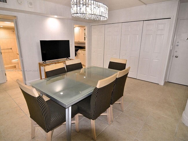 Building Photo - 5005 Collins Ave