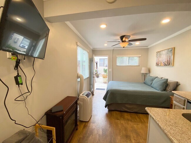 Building Photo - 3210 Felton St