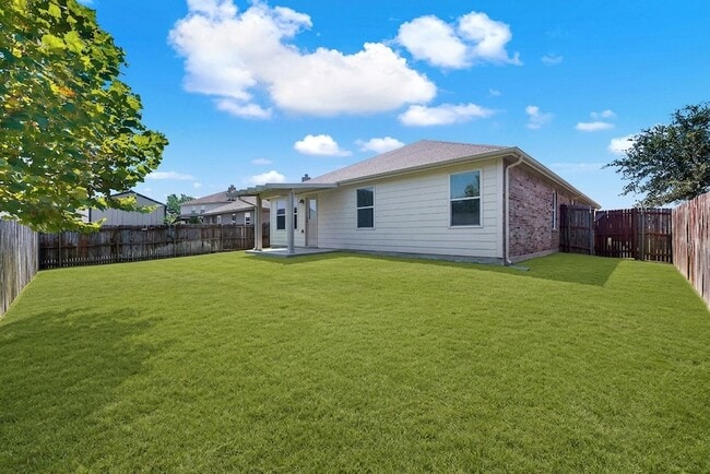 Building Photo - 4613 Mountain Oak St