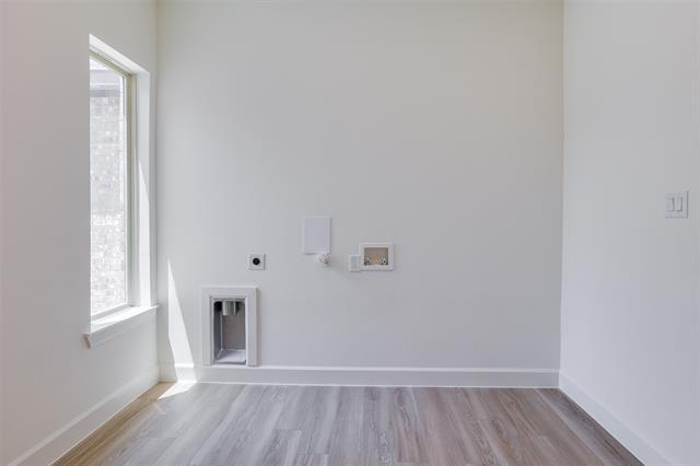 Building Photo - 1208 Oak Harbor Blvd