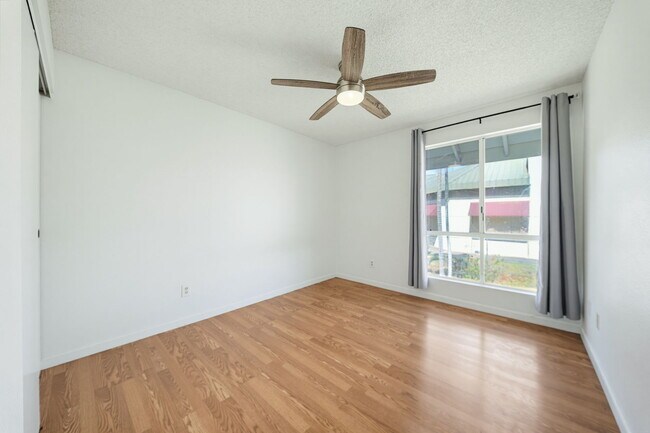 Building Photo - 94-207-207 Lumiaina Pl