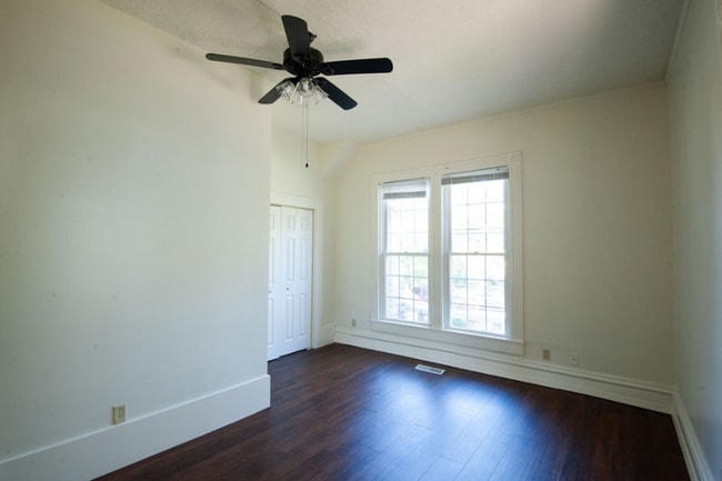 Interior Photo - 515 N. Washington