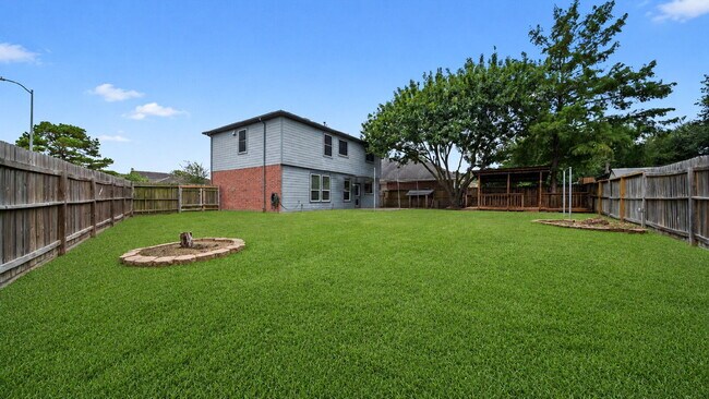 Building Photo - 8802 Ancient Willow Dr