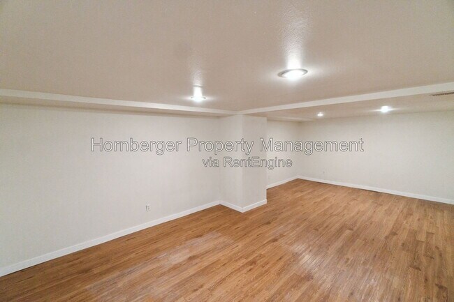 Building Photo - 11 E Rich Ave