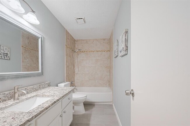 Building Photo - 6452 Kentwick Dr