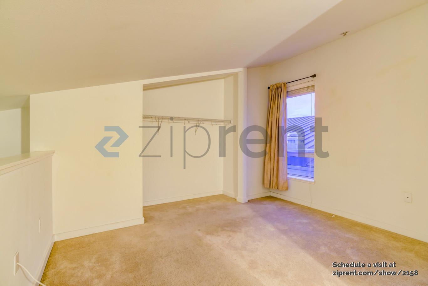 Building Photo - Unit 35