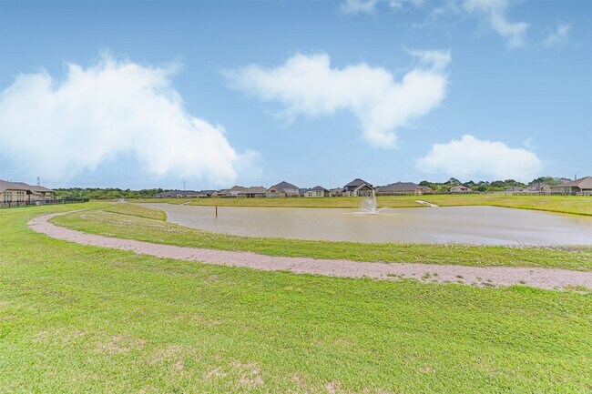 Building Photo - 23213 Zinfandel Dr