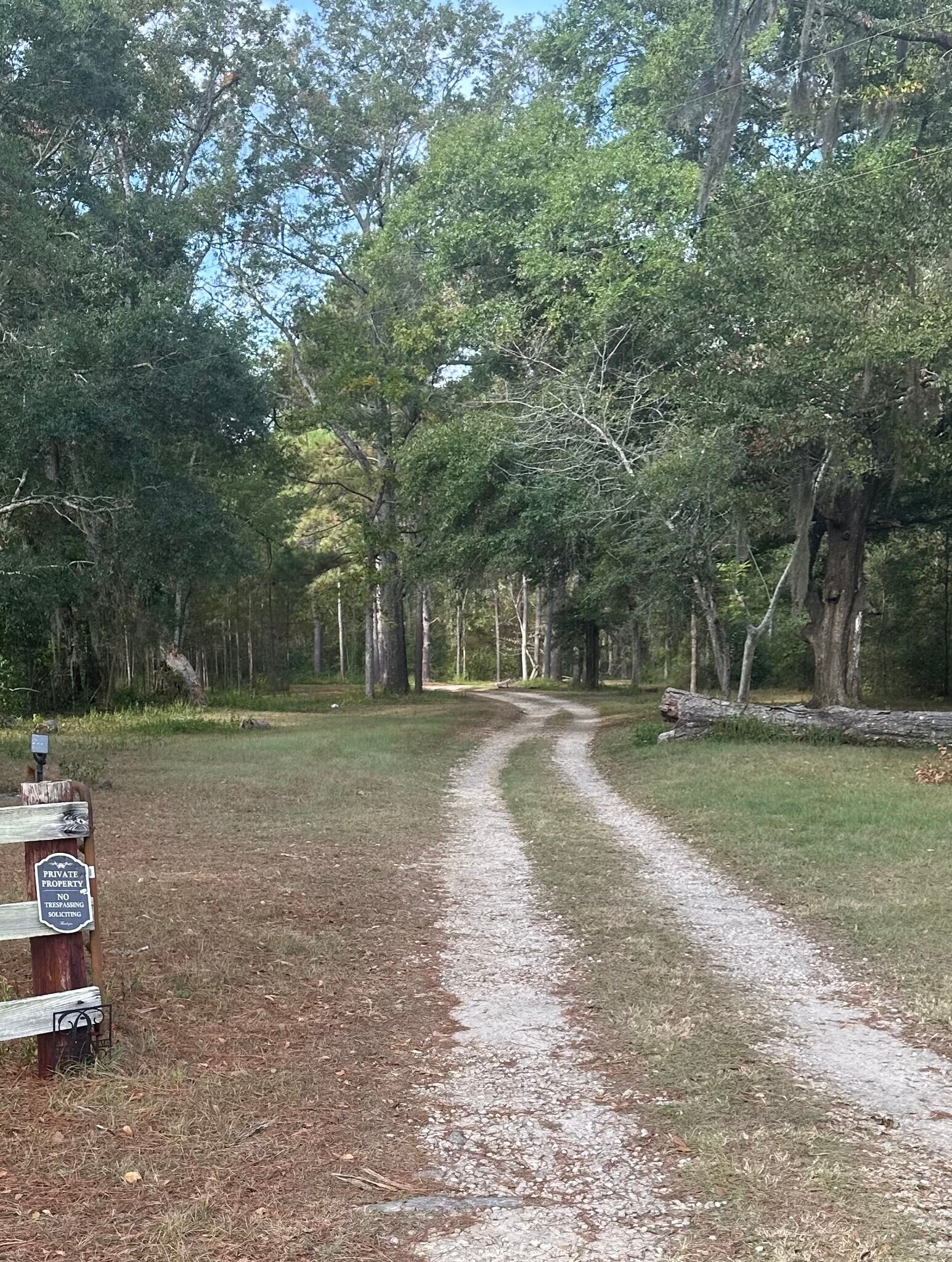 Private Driveway into property - 13978 Gristmill Creek Rd