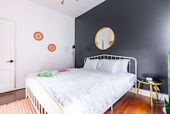 Building Photo - 241 W Water St