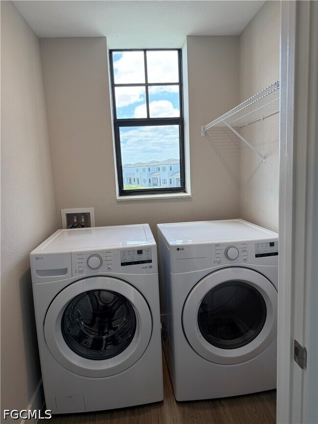 Building Photo - 9912 Porto Fino Cir