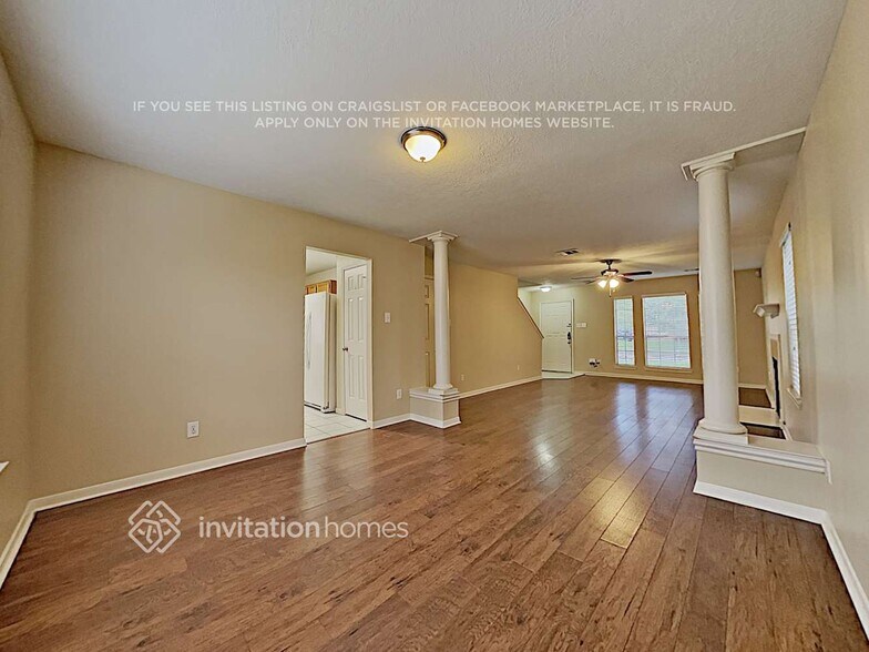 Building Photo - 1909 Fir Tree Dr