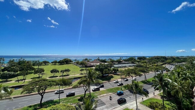 Building Photo - 2-BED/2-BATH AVAILABLE 09/30/2025 in NAURU...