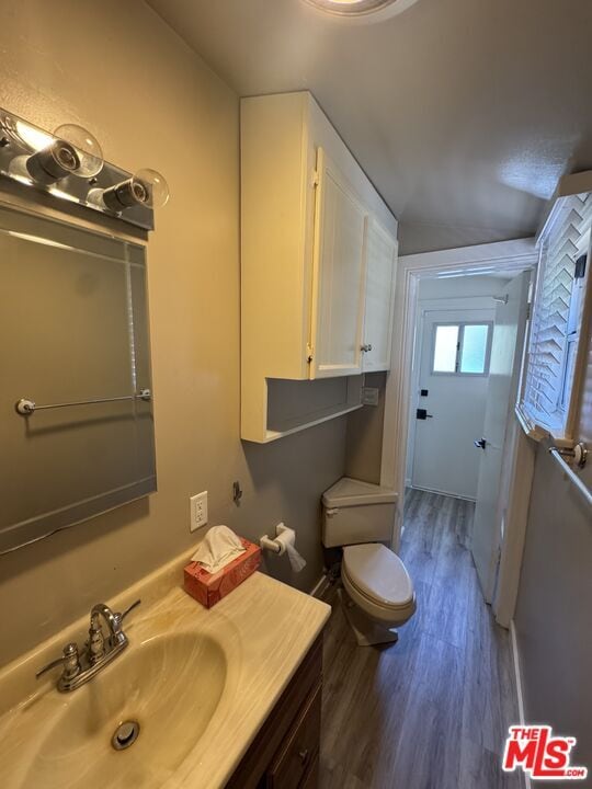 Building Photo - 368 Entrada Dr