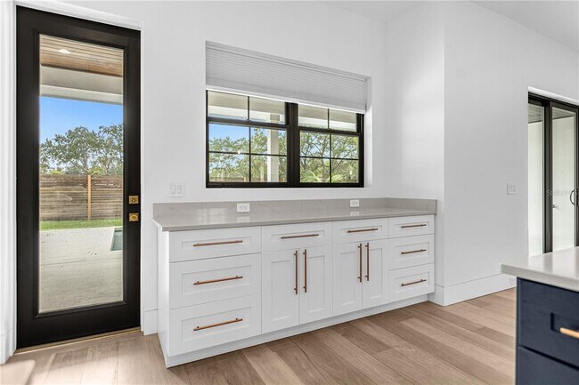 Building Photo - 1814 Barker Dr