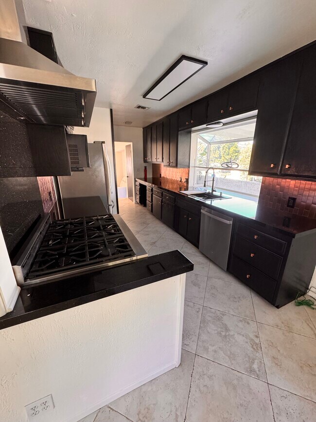 Building Photo - 5183 Topanga Canyon Blvd