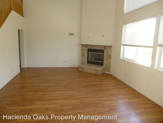 Building Photo - 3 br, 3 bath House - 511  San Luis Dr.