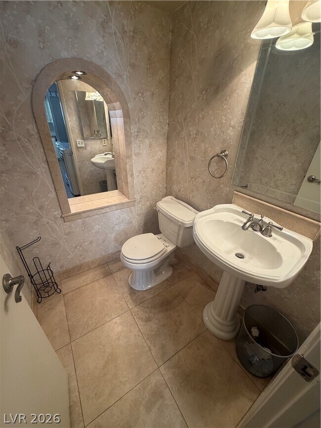 Building Photo - 9305 Alameda Harbor Ave