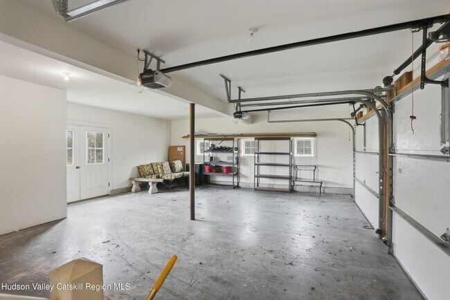 Building Photo - 236 Lower Whitfield Rd