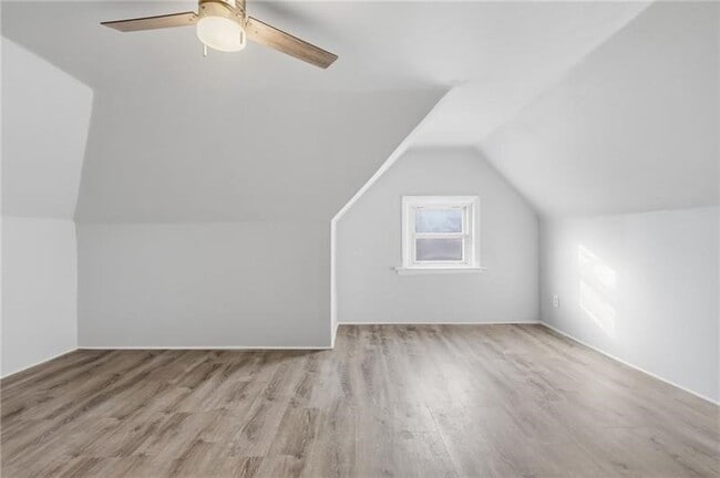 Building Photo - 228 Sylvan Walk