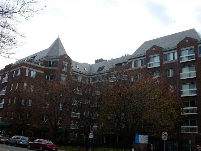 Building Photo - 950 Massachusetts Ave