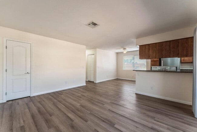 Building Photo - This beautifully renovated 2-bedroom, 2-bath condo is ready for immediate move-in!