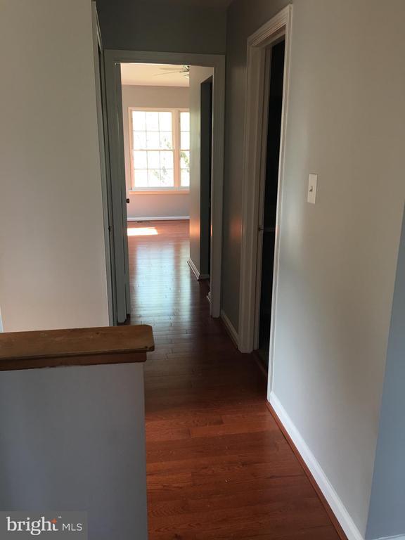 Building Photo - 4070 Bluebird Dr