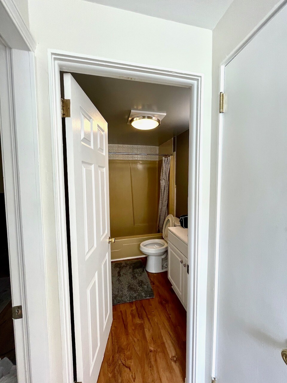 Building Photo - 307 Walnut St