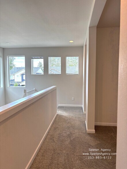 Building Photo - 15017 Tyee Dr E