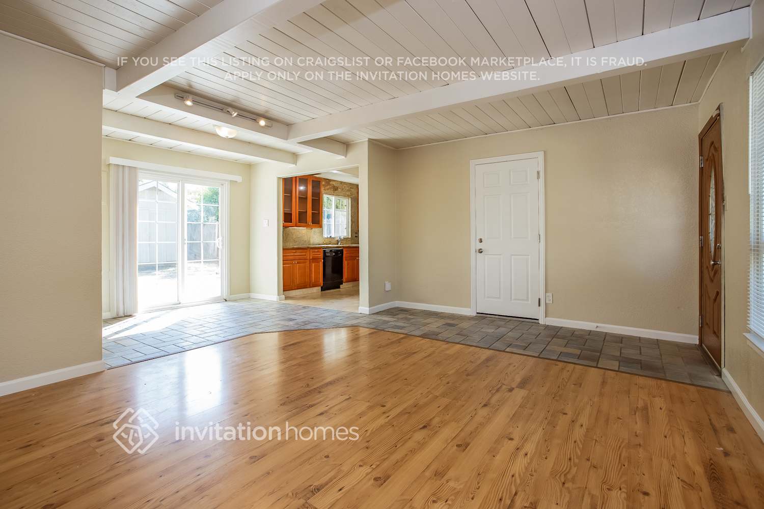 Building Photo - 2816 Glenside Dr