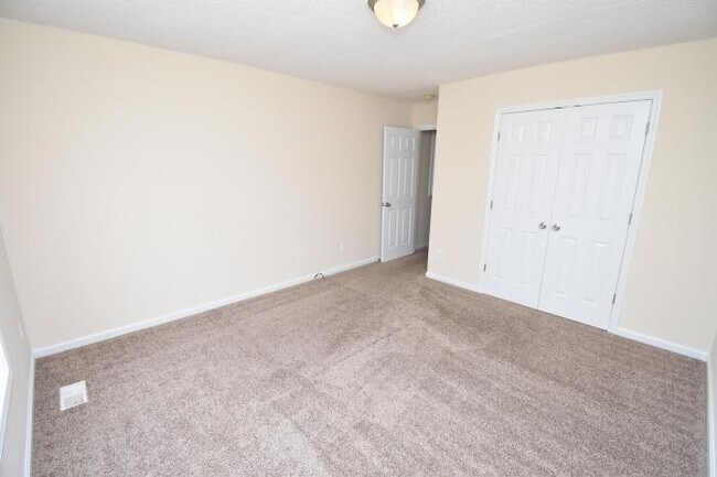 Building Photo - 2 bedroom in La Grange NC 28551