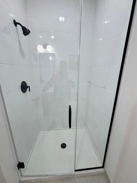 Building Photo - 130 Gardner St