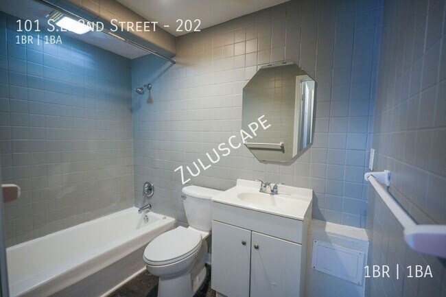 Building Photo - 101 SE 2nd St