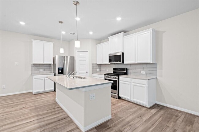 Building Photo - 7051 Silverleaf Oak St